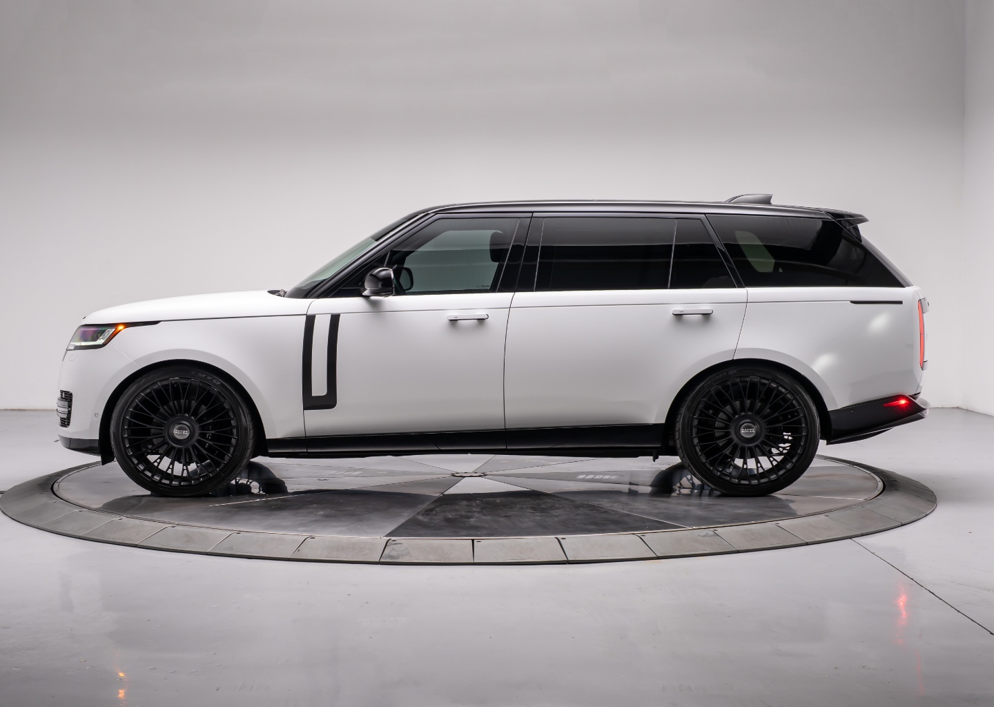 land rover range rover 2025 SALKPBFU9SA292926 image land rover range rover 2025 SALKPBFU9SA292926 image
